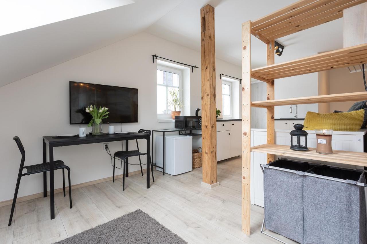 Apartmany Vlevo&Dole โรกีนีซ นัด ยีเซอโร ภายนอก รูปภาพ