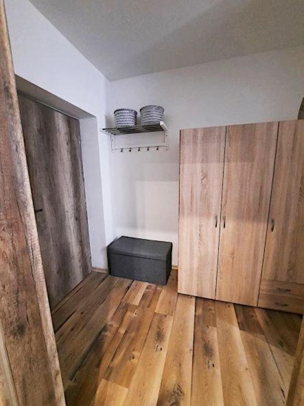 Apartmany Vlevo&Dole โรกีนีซ นัด ยีเซอโร ภายนอก รูปภาพ